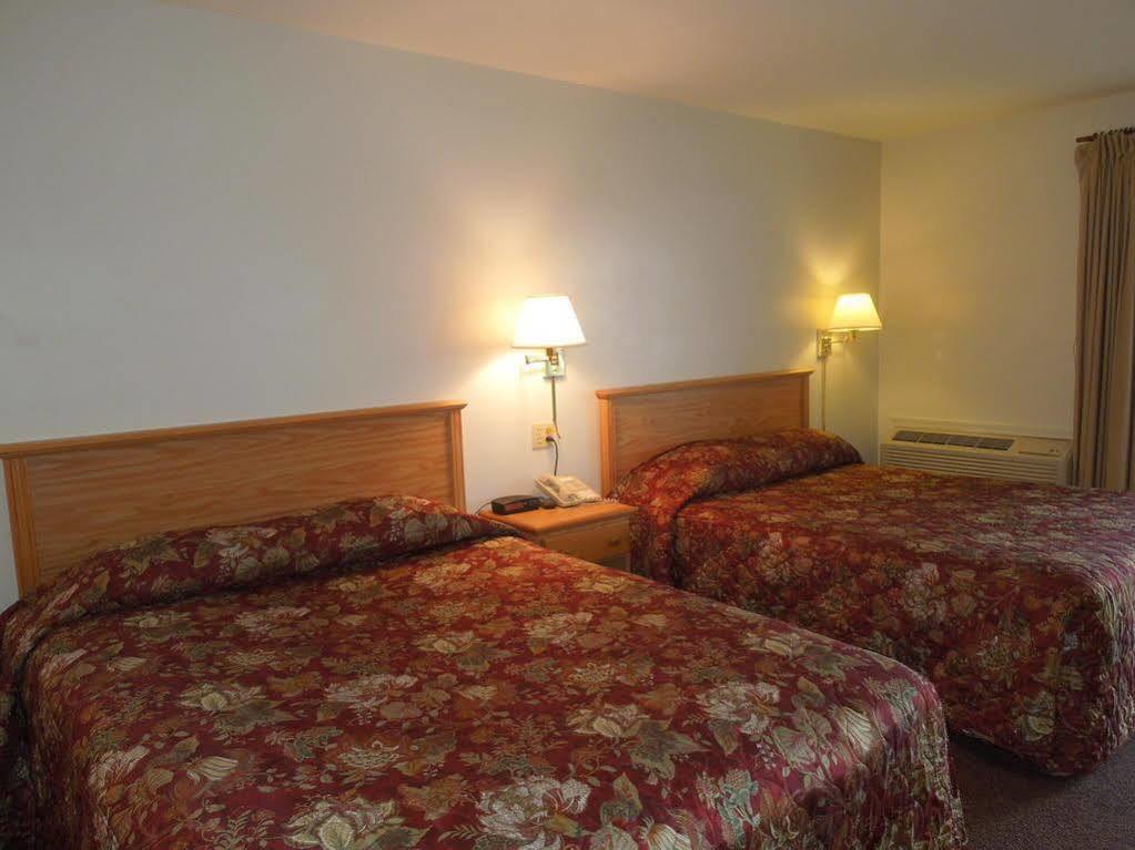 Bryan Inn Экстерьер фото