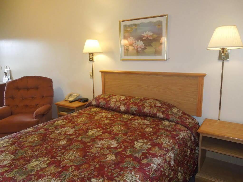 Bryan Inn Экстерьер фото